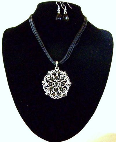 fashion jewellery pls -     YN 562 TWO PIECE SET